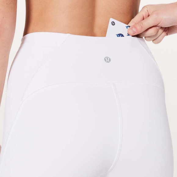 Lululemon White Leggings Train Times 7/8 Pant Size 6 with small hole - Picture 4 of 16